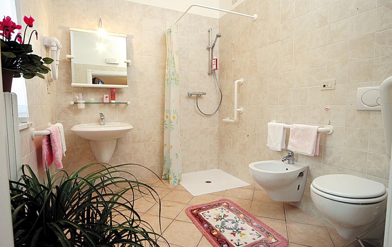 Casa Vacanze Provenzale Torre Pellice Δωμάτιο φωτογραφία